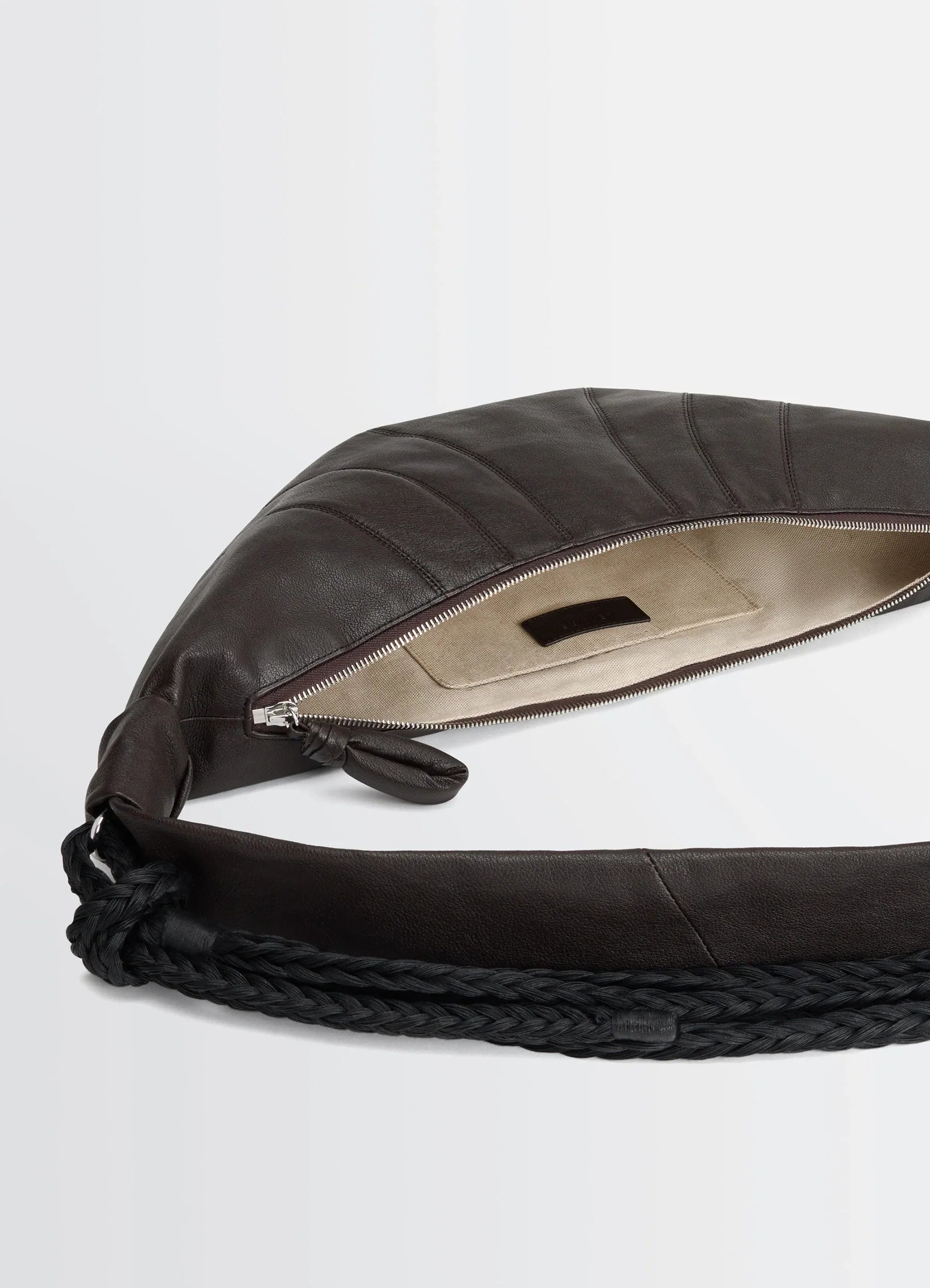 브레이드 미디엄 크루아상 백