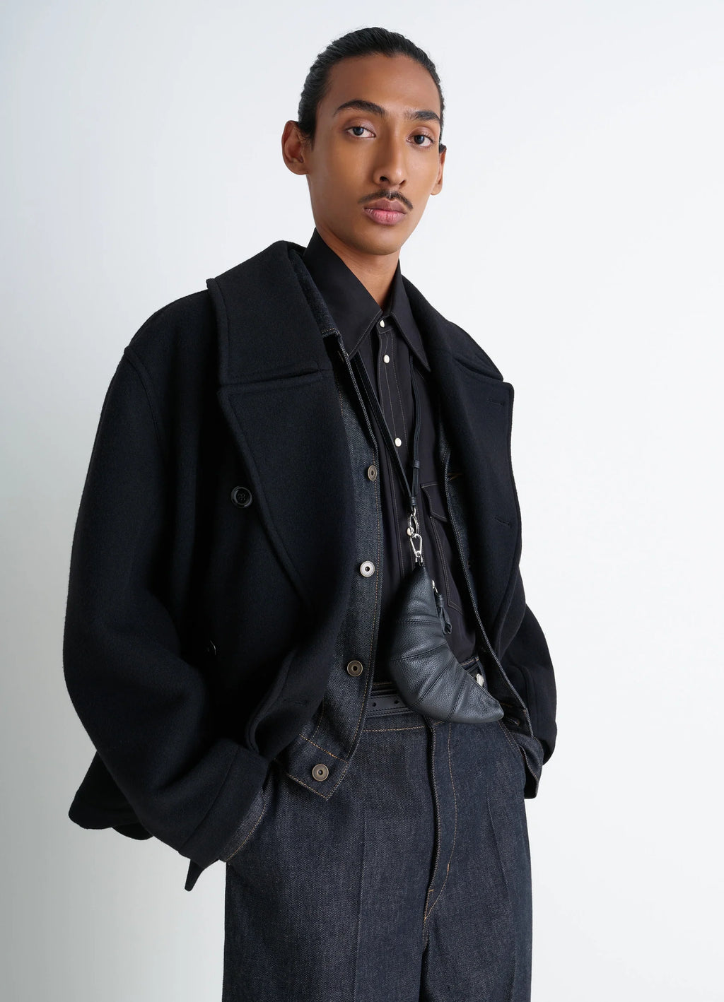 크루아상 크로스바디 동전 지갑